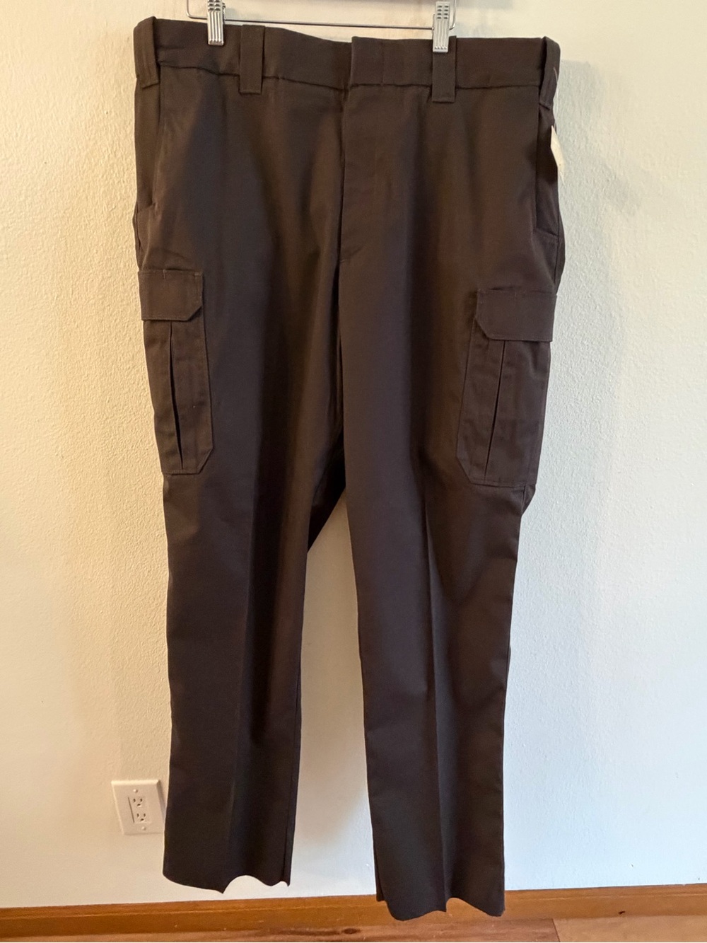 NWT Flying Cross Duty Pants Cargo Sz 40 Reg Unhemmed Brown  Supercrease FX57300